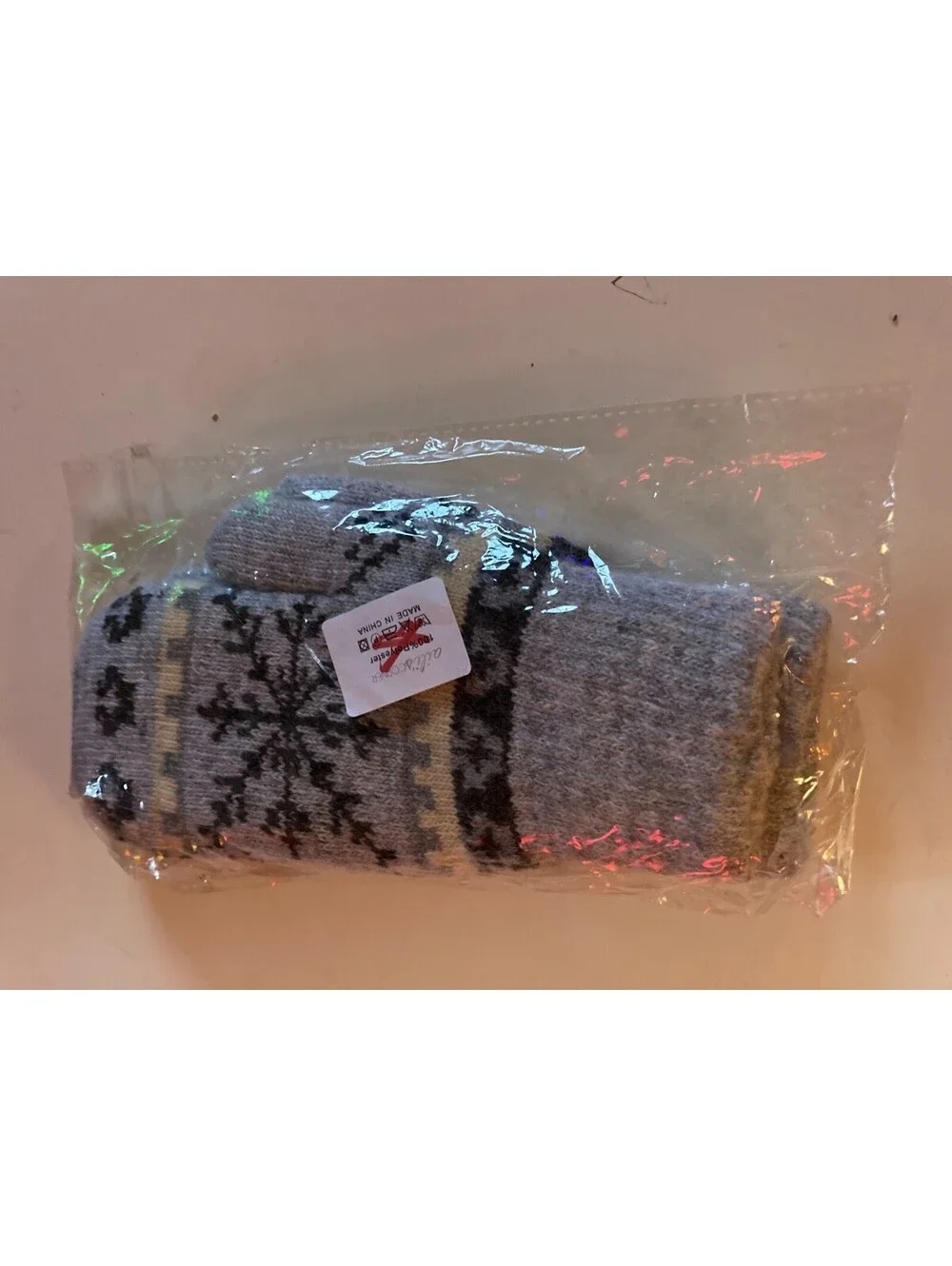 Women's Aili's Corner Alpine Snowflake Winter Pattern Mittens